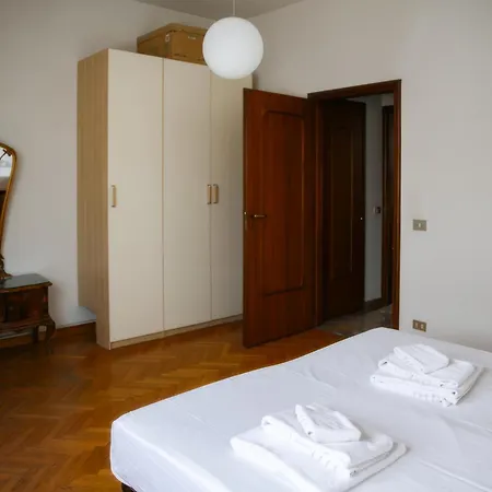 Quaint 2-br Outside Ztl *
