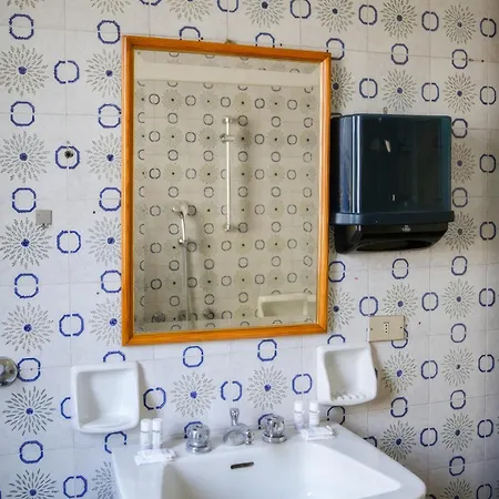 Quaint 2-br Outside Ztl * فلورنس